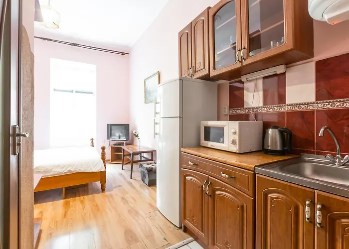 на вулиці федорова 29 біля площі ринок підвальна Львів