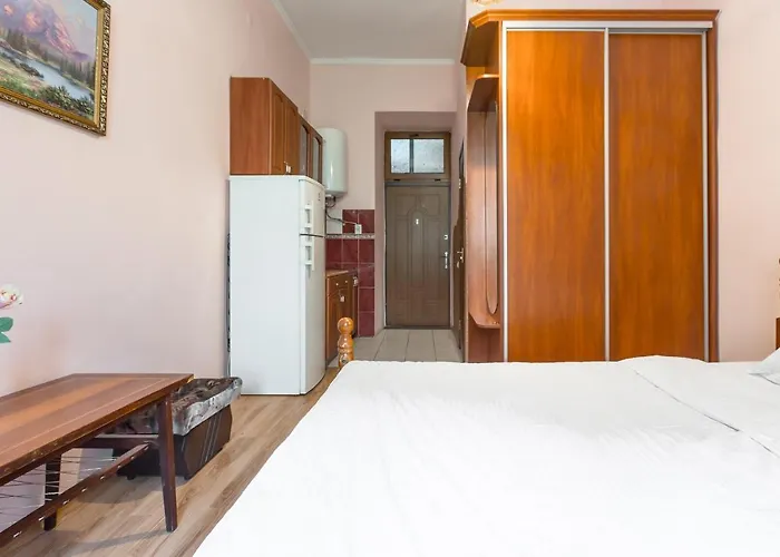 на вулиці федорова 29 біля площі ринок підвальна Apartamento